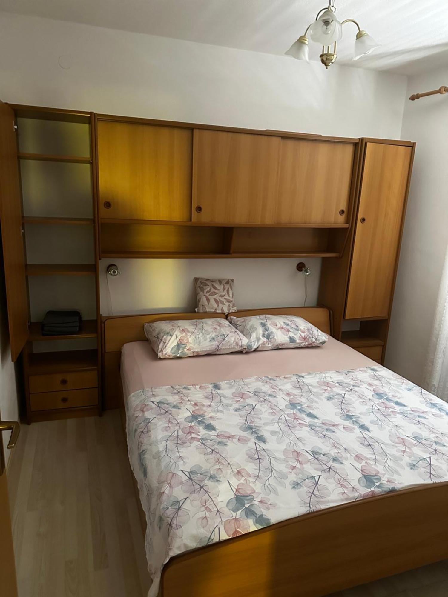 Apartments Sevo Трогір Екстер'єр фото