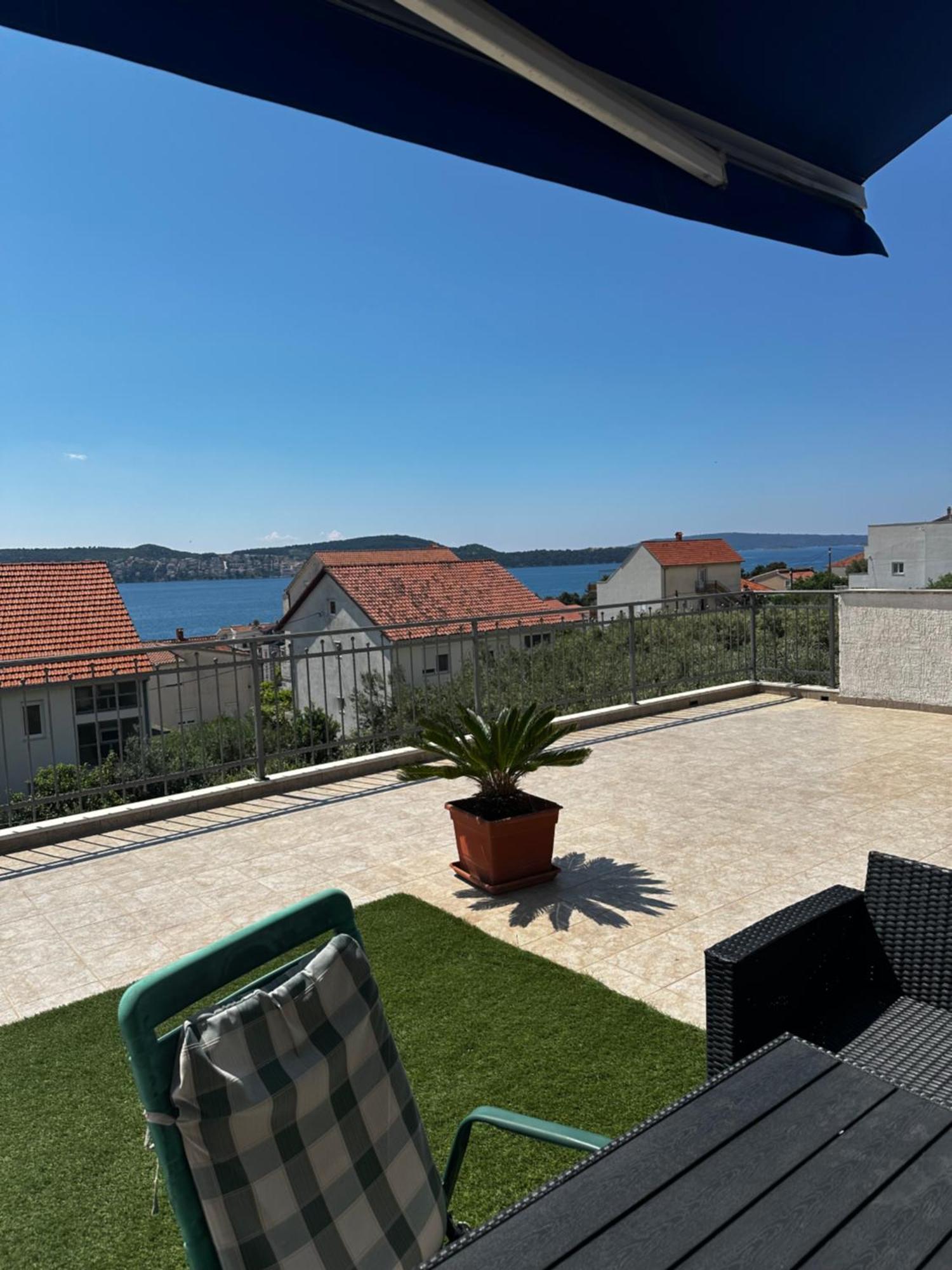 Apartments Sevo Трогір Екстер'єр фото