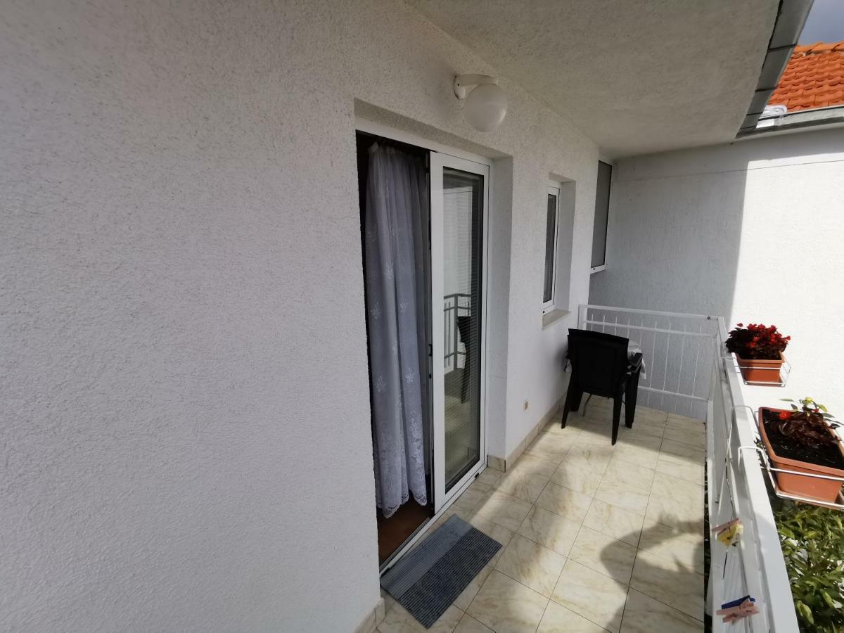 Apartments Sevo Трогір Екстер'єр фото